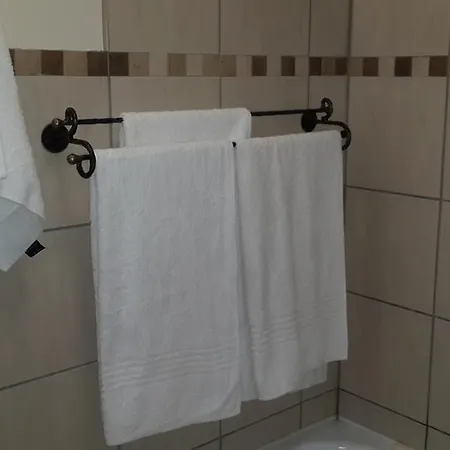 Victoria Hotel Bredasdorp Room photo